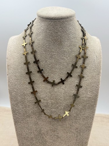 Vintage style double row cross - style,