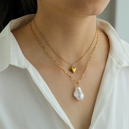 Hot row pearl pendant - hot,