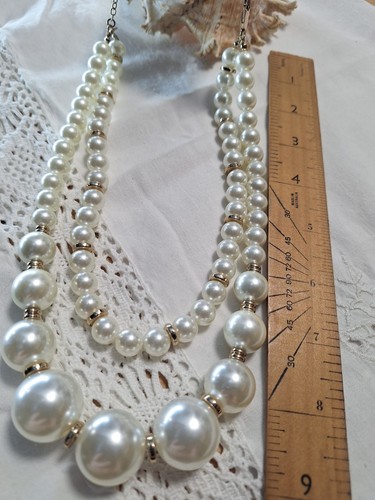 Ladies double row pearl